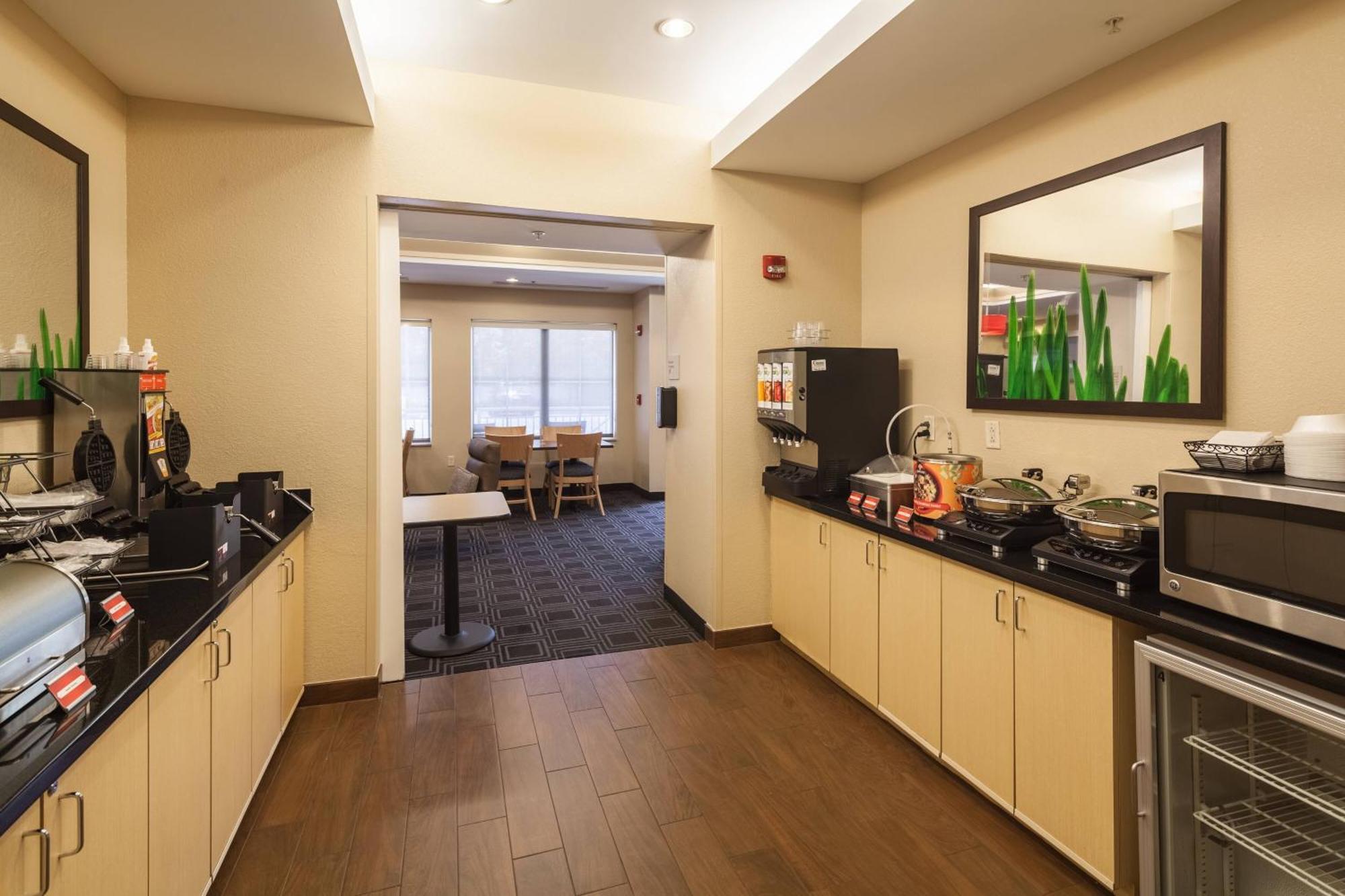 Towneplace Suites Jacksonville Butler Boulevard Экстерьер фото
