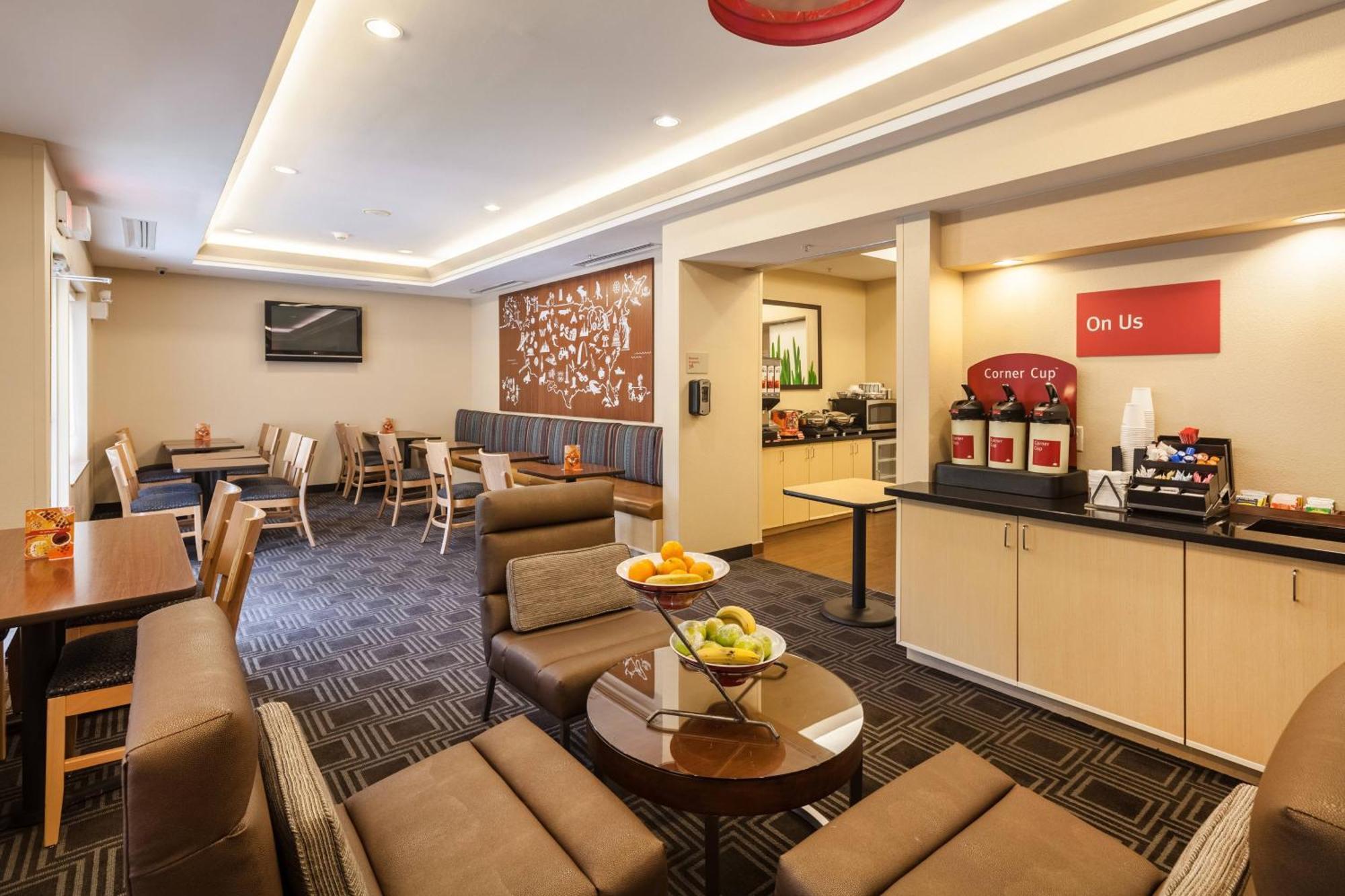 Towneplace Suites Jacksonville Butler Boulevard Экстерьер фото