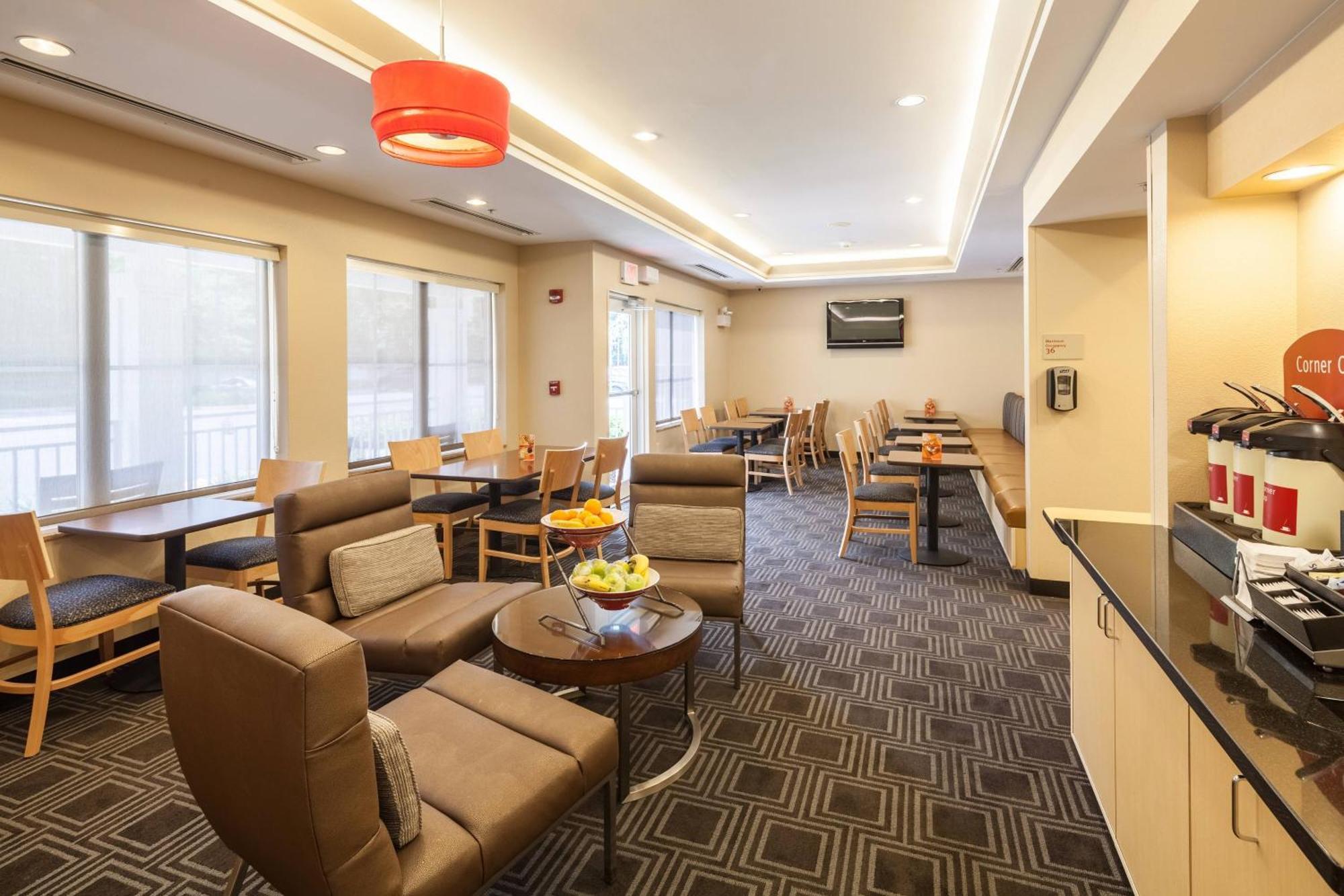 Towneplace Suites Jacksonville Butler Boulevard Экстерьер фото